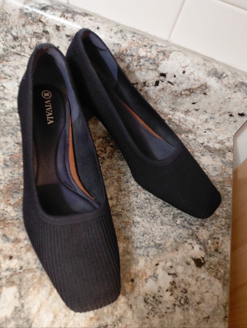 Vivaia Navy Blue Ribbed Knit Block-Toe Pumps Heels Shoes